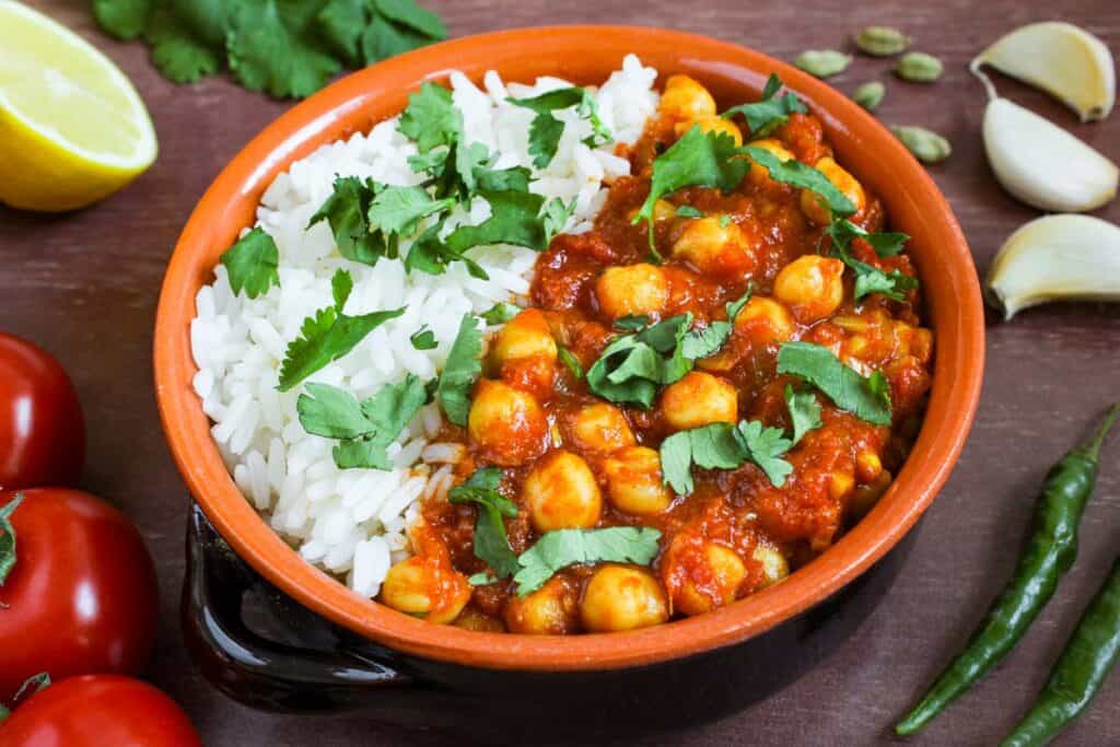 Easy Chana Masala (Vegan Chickpea Curry) - The Pesky Vegan