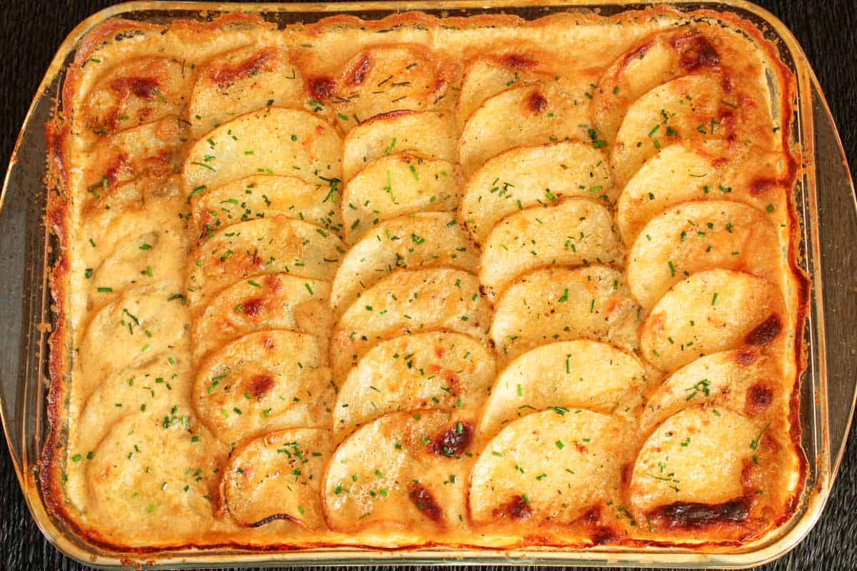 Easy Vegan Scalloped Potatoes Dauphinoise The Pesky Vegan