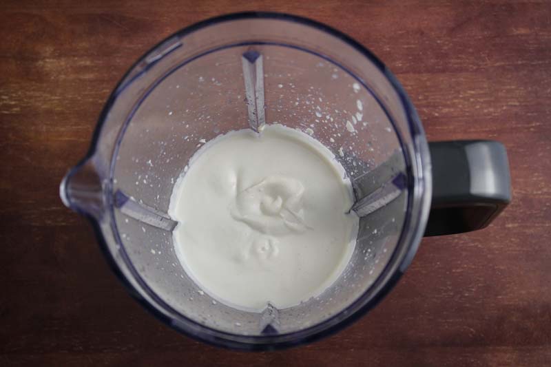 Blended Dairy-Free Cream with Cashews