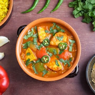 Spicy Tofu Curry with Fresh Coriander and Chilli