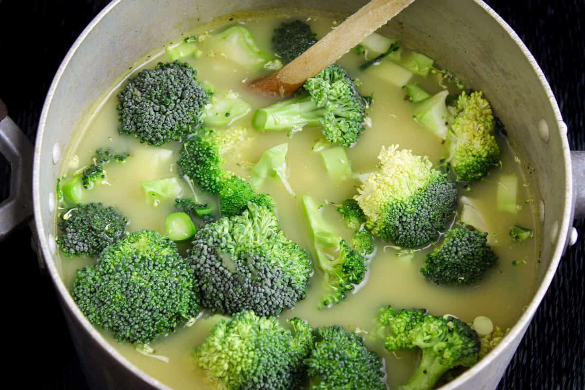 Vegan Broccoli Soup Cooking