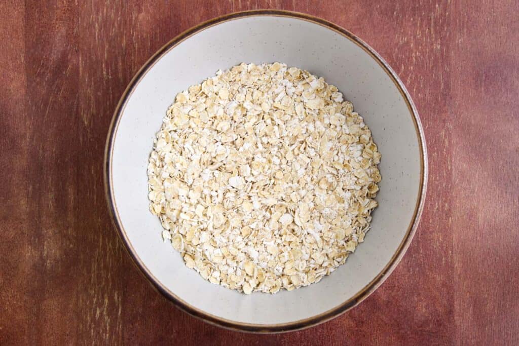 4Minute Microwave Porridge (+ Topping Ideas) The Pesky Vegan