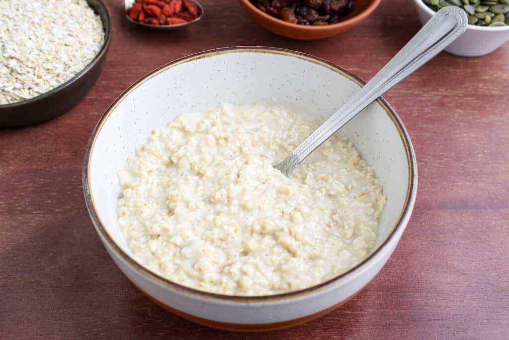4Minute Microwave Porridge (+ Topping Ideas) The Pesky Vegan