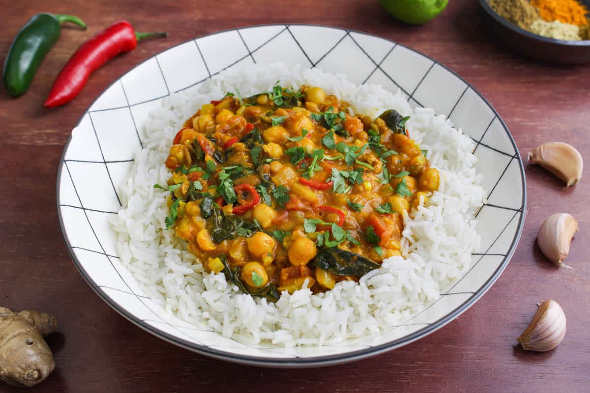 Chickpea Lentil Curry with Spinach and Coconut