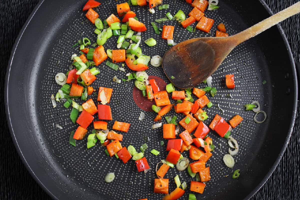 Recipe Process Shot – Pan-Frying Red Pepper and Spring Onion