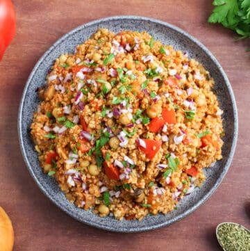 Bulgur Pilav with Tomatoes and Chickpeas on Serving Plate