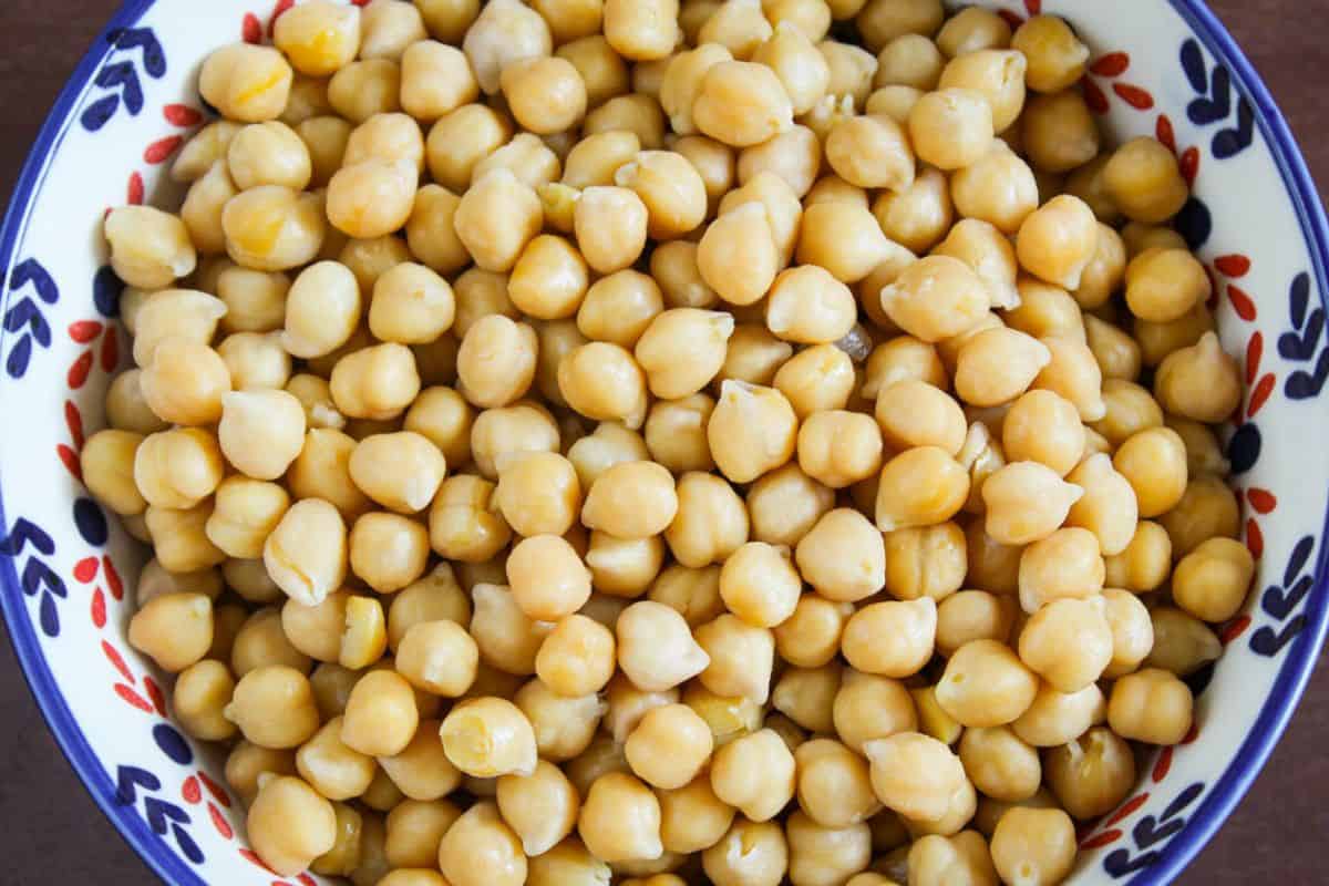 Example of cooked dried garbanzo beans vs. canned