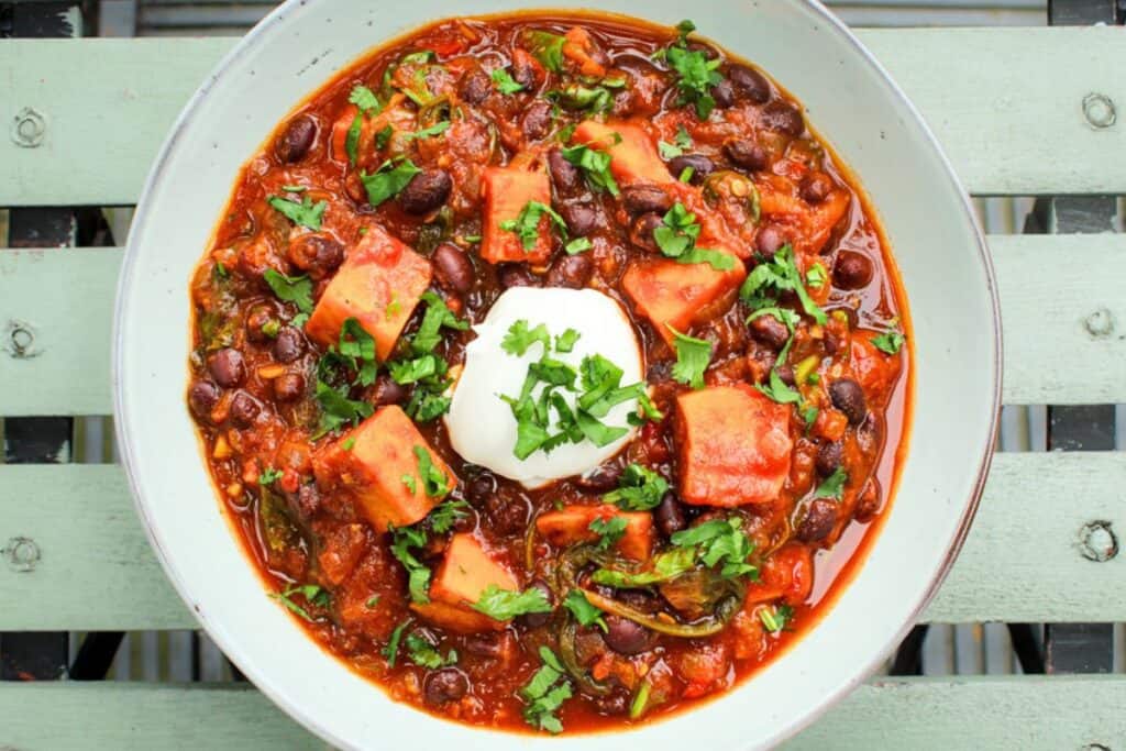 Black bean and sweet potato chilli in bowl